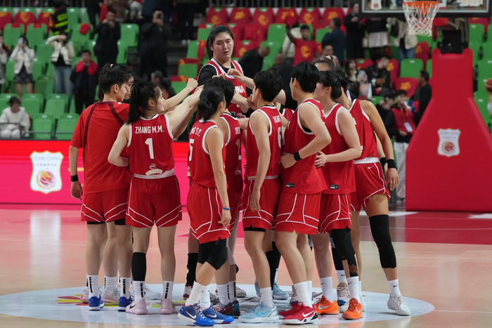 开云app-记者观察︱“以老带新”的中国女篮暴露问题|中国队|王思雨|女篮世界杯|张子宇|比赛_新浪体育_新浪新闻