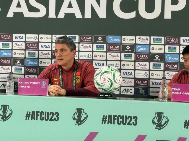 开云官网-安东尼奥：我们虽然输球了 但我依然为球员们骄傲